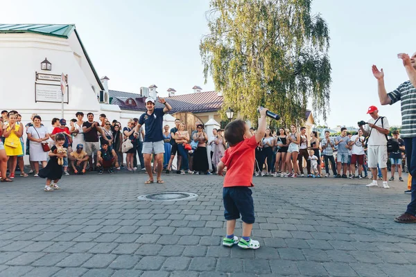 4 Ağustos 2018 sokak Şenlikleri akşam şehrin