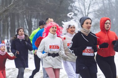 9 Şubat 2019 Minsk Belarus Koşusu 14 Şubat 'ta Qahanna' ya adanmıştır.