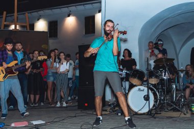 1 Eylül 2018 Minsk Beyaz Rusya sokak Şenlikleri akşam şehrin