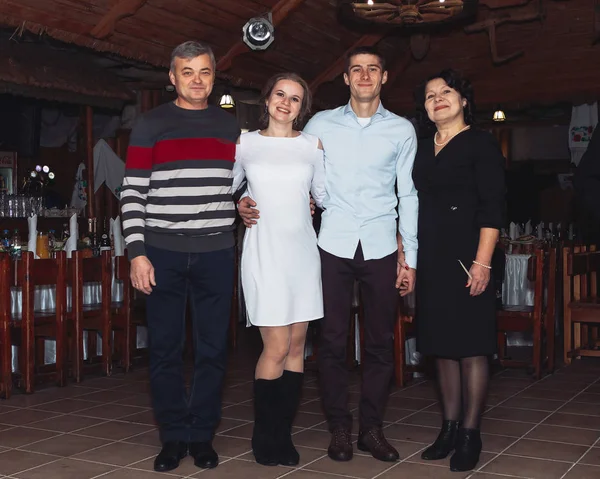 1 de diciembre de 2018 Minsk Bielorrusia Ceremonia de boda en el restaurante Country Style — Foto de Stock