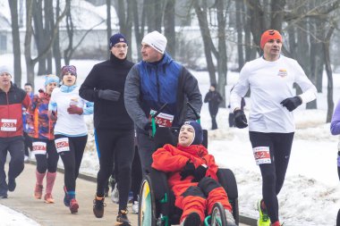 9 Şubat 2019 Minsk Belarus Koşusu 14 Şubat 'ta Qahanna' ya adanmıştır.