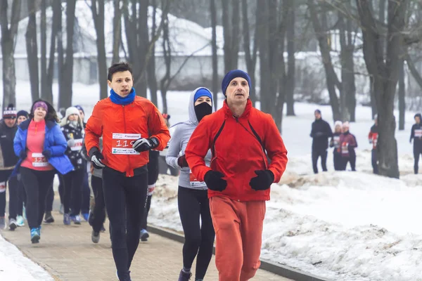 Febrero 9, 2019 Minsk Bielorrusia Run dedicada al 14 de febrero Para el Qahanna — Foto de Stock