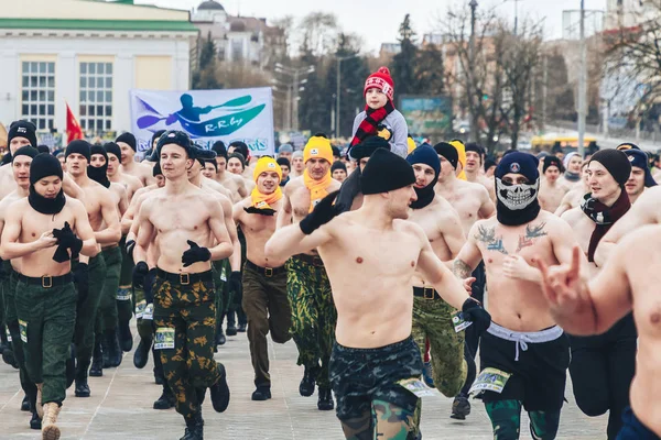 23 Şubat 2019 Minsk Belarus 23 Şubat bayramı onuruna gerçek erkekler yarışı — Stok fotoğraf