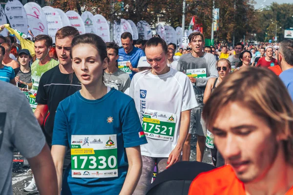 2018 szeptember 9, 2018 Minsk Belarus Half Marathon Minsk 2018 Futás a városban — Stock Fotó