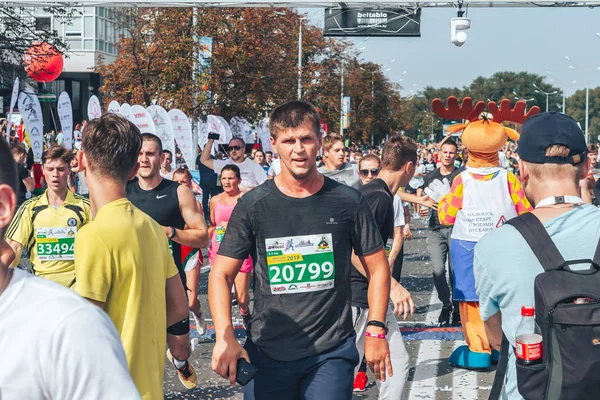 Septiembre 9, 2018 Minsk Bielorrusia Media Maratón Minsk 2018 Correr en la ciudad — Foto de Stock