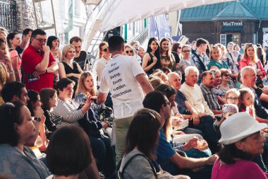 1 Haziran 2019 Minsk Belarus Festivali İsveç kültürü gününde