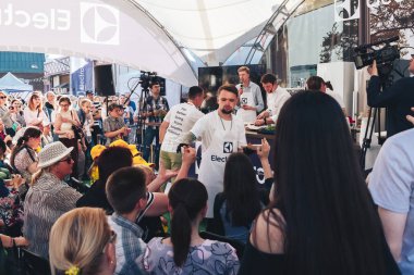 1 Haziran 2019 Minsk Belarus Festivali İsveç kültürü gününde