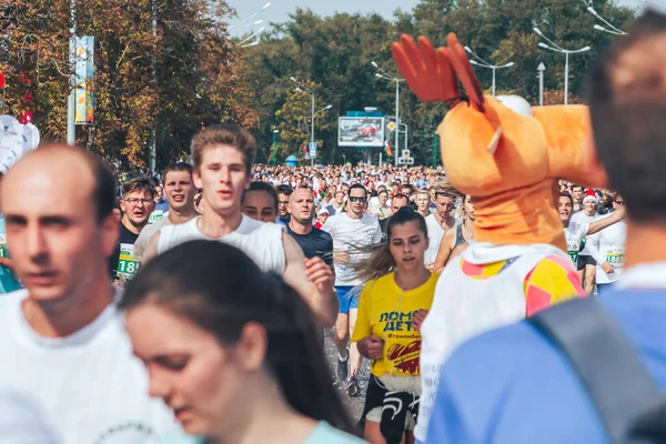 Setembro 9, 2018 Minsk Belarus Meia Maratona Minsk 2018 Correndo na cidade — Fotografia de Stock
