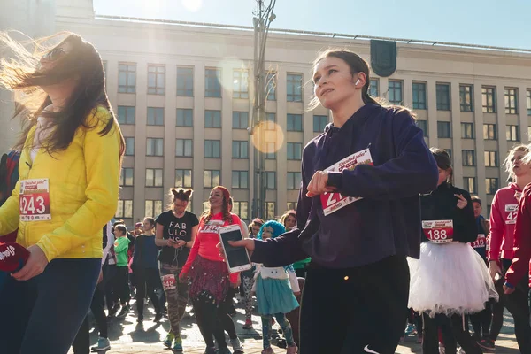 8 Mart 2019, Minsk Belarus Yarışı Kadınlar Günü onuruna 8 Mart