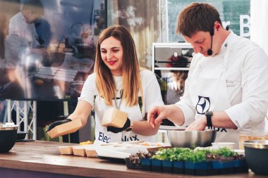 1 Haziran 2019 Minsk Belarus Festivali İsveç kültürü gününde