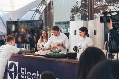 1 Haziran 2019 Minsk Belarus Festivali İsveç kültürü gününde