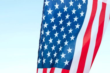 Birleşik Devletler bayrağı toplandı.