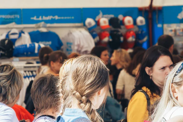 23 Haziran 2019 Minsk Belarus Sokağı İkinci Avrupa Oyunları onuruna düzenlenen şenlikler