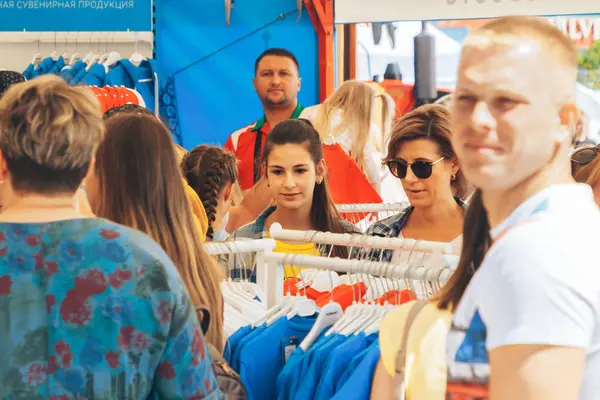 23 Haziran 2019 Minsk Belarus Sokağı İkinci Avrupa Oyunları onuruna düzenlenen şenlikler