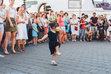 4 Ağustos 2018 Minsk Belarus Caddesi Şenlikleri