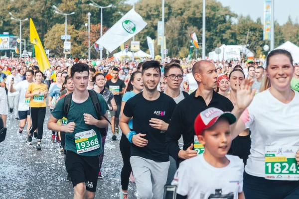 2018 szeptember 9, 2018 Minsk Belarus Half Marathon Minsk 2018 Futás a városban — Stock Fotó