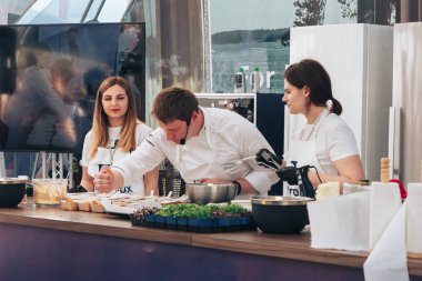1 Haziran 2019 Minsk Belarus Festivali İsveç kültürü gününde