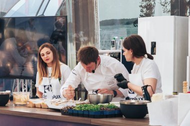 1 Haziran 2019 Minsk Belarus Festivali İsveç kültürü gününde