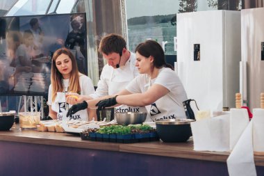 1 Haziran 2019 Minsk Belarus Festivali İsveç kültürü gününde