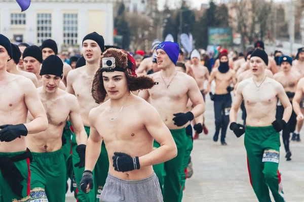 23 februari 2019 Minsk Belarus De wedstrijd ter ere van de vakantie op 23 februari De race voor echte mannen — Stockfoto