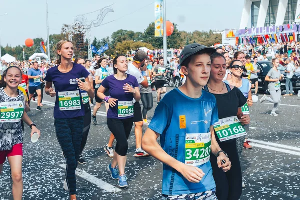 9 september 2018 Minsk Vitryssland Halvmaraton Minsk 2018 Springa i staden — Stockfoto