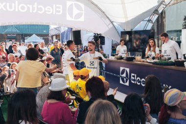 1 Haziran 2019 Minsk Belarus Festivali İsveç kültürü gününde