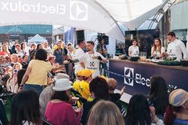 1 Haziran 2019 Minsk Belarus Festivali İsveç kültürü gününde