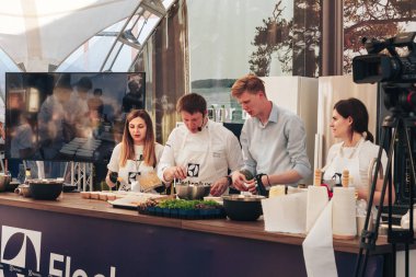 1 Haziran 2019 Minsk Belarus Festivali İsveç kültürü gününde