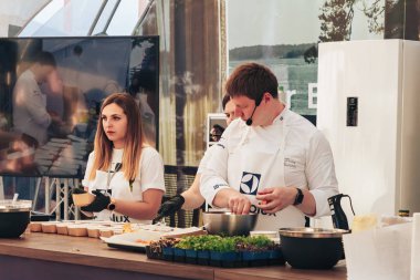 1 Haziran 2019 Minsk Belarus Festivali İsveç kültürü gününde