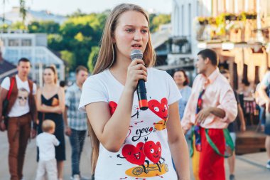 4 Ağustos 2018 Minsk Belarus Caddesi Şenlikleri