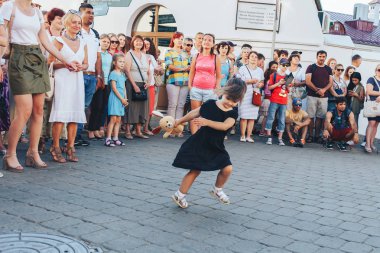 4 Ağustos 2018 Minsk Belarus Caddesi Şenlikleri
