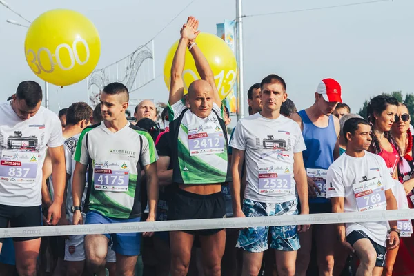 Septiembre 9, 2018 Minsk Bielorrusia Media Maratón Minsk 2018 Correr en la ciudad — Foto de Stock