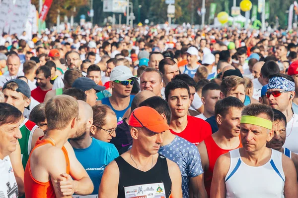 Septiembre 9, 2018 Minsk Bielorrusia Media Maratón Minsk 2018 Correr en la ciudad —  Fotos de Stock