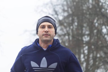 9 Şubat 2019 Minsk Belarus Koşusu 14 Şubat 'ta Qahanna' ya adanmıştır.