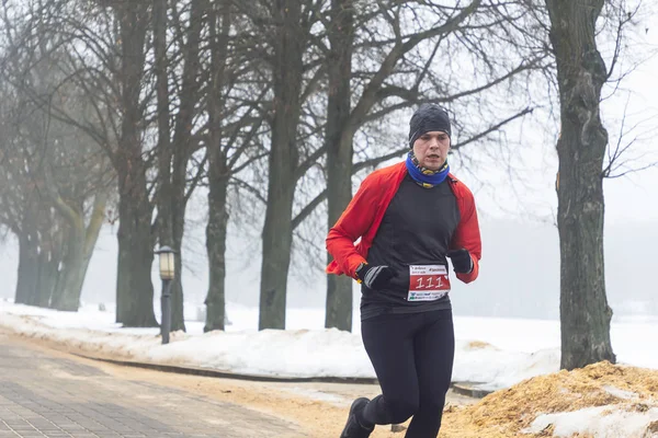 Febrero 9, 2019 Minsk Bielorrusia Run dedicada al 14 de febrero Para el Qahanna — Foto de Stock