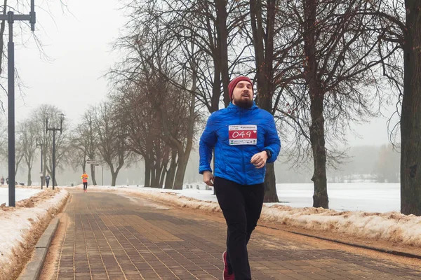 Febrero 9, 2019 Minsk Bielorrusia Run dedicada al 14 de febrero Para el Qahanna — Foto de Stock