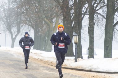 9 Şubat 2019 Minsk Belarus Koşusu 14 Şubat 'ta Qahanna' ya adanmıştır.