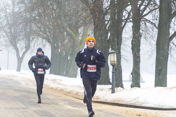 Febrero 9, 2019 Minsk Bielorrusia Run dedicada al 14 de febrero Para el Qahanna — Foto de Stock