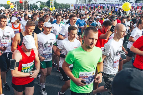 9 september 2018 Minsk Vitryssland Halvmaraton Minsk 2018 Springa i staden — Stockfoto