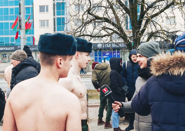 23 лютого 2019 Мінська Білорусь Гонка на честь свята 23 лютого Перегони за реальних чоловіків — стокове фото