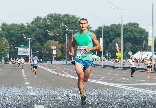 Septiembre 9, 2018 Minsk Bielorrusia Media Maratón Minsk 2018 Correr en la ciudad — Foto de Stock