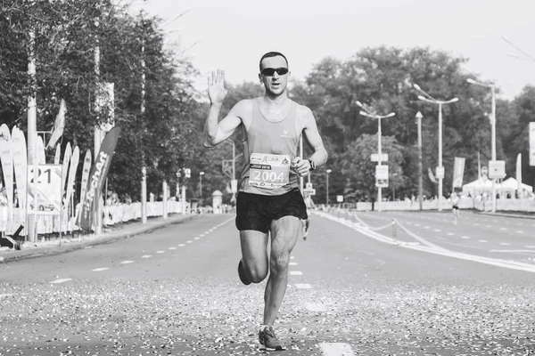 Septiembre 9, 2018 Minsk Bielorrusia Media Maratón Minsk 2018 Correr en la ciudad — Foto de Stock