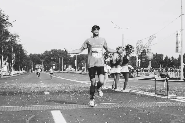 2018 년 9 월 9 일에 확인 함 . Minsk Belarus Half Marathon Minsk 2018 Running in the city — 스톡 사진