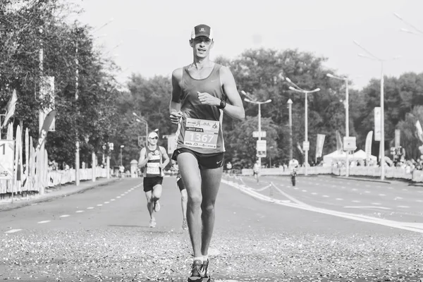 Setembro 9, 2018 Minsk Belarus Meia Maratona Minsk 2018 Correndo na cidade — Fotografia de Stock