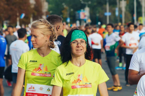 September 15, 2018 Minsk Belarus Half Marathon Minsk 2019 Running in the city — Stock Photo, Image