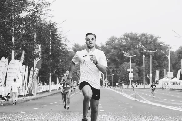 9 september 2018 Minsk Wit-Rusland Halve Marathon Minsk 2018 Lopen in de stad — Stockfoto