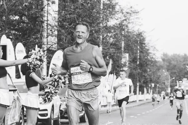 Setembro 9, 2018 Minsk Belarus Meia Maratona Minsk 2018 Correndo na cidade — Fotografia de Stock