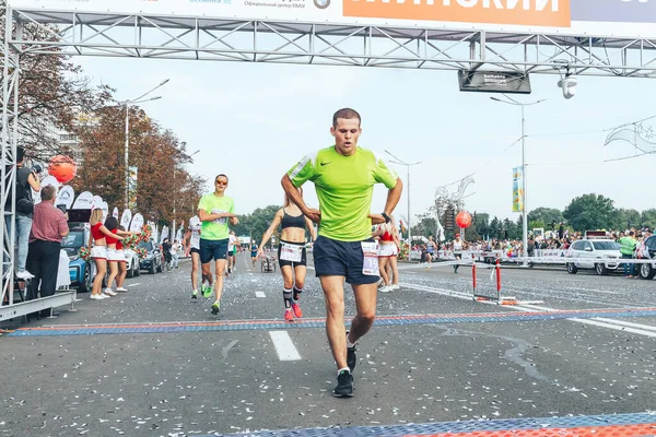 Septiembre 9, 2018 Minsk Bielorrusia Media Maratón Minsk 2018 Correr en la ciudad — Foto de Stock