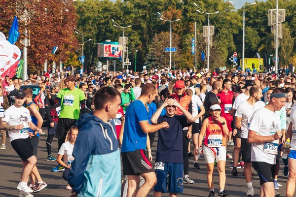 2018年9月15日ミンスクベラルーシハーフマラソンミンスク2019市内を走る — ストック写真