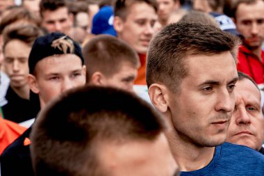 15 Eylül 2019, Minsk Belarus. Yarı maratonun başlamasına çok az bir süre kaldı.